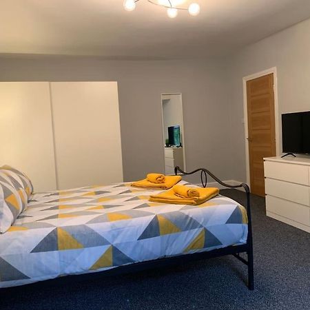 Fantastic Large 2 X Bedroom Flat, Free Parking Sale Eksteriør billede