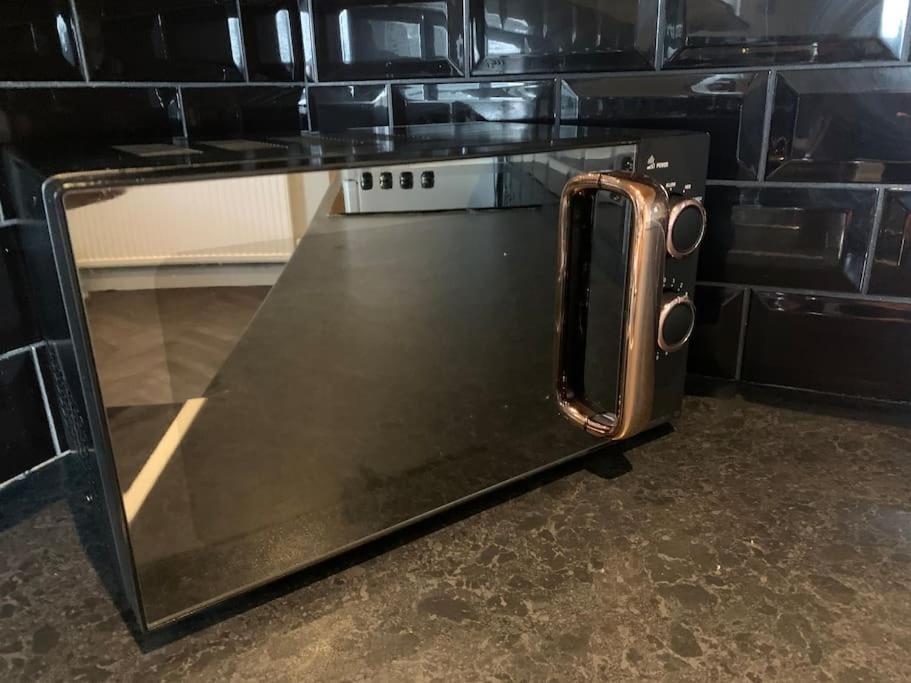 Fantastic Large 2 X Bedroom Flat, Free Parking Sale Eksteriør billede