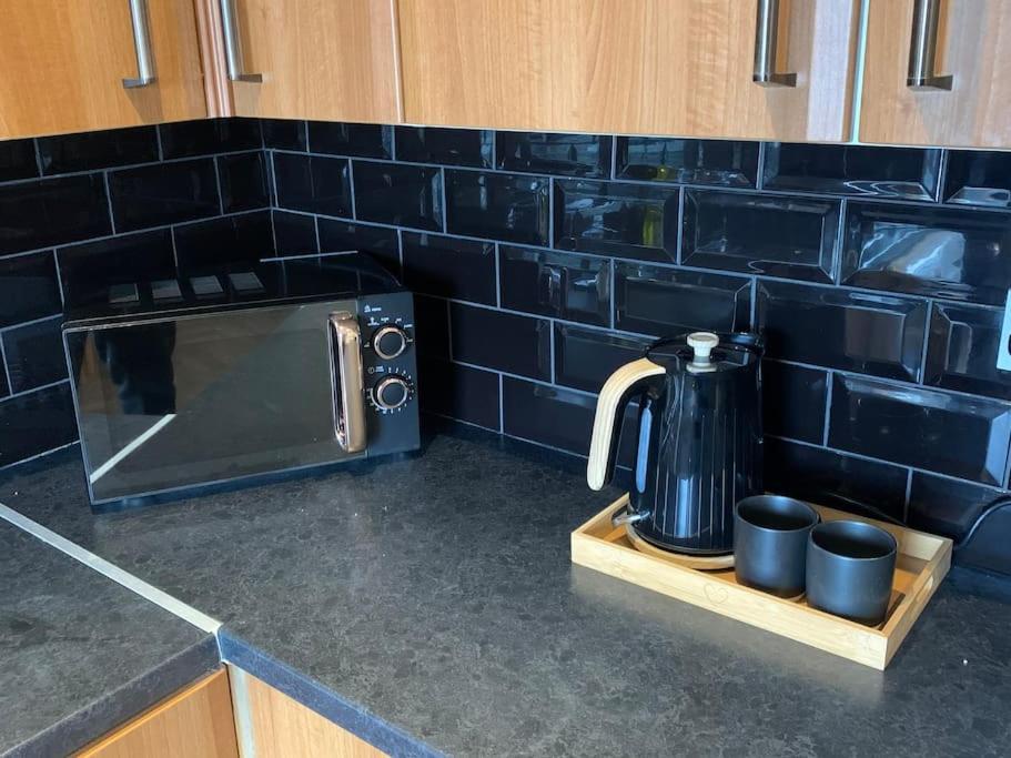 Fantastic Large 2 X Bedroom Flat, Free Parking Sale Eksteriør billede