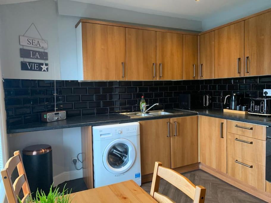 Fantastic Large 2 X Bedroom Flat, Free Parking Sale Eksteriør billede